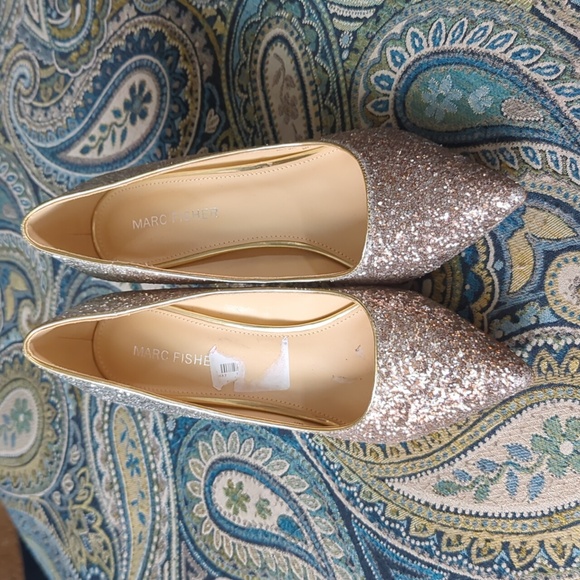 Marc Fisher Heady gold glitter high heels size 7 - Picture 3 of 7